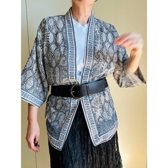 Max Studio Printed short Kimono Jacket Size Small boho Hippie Loungewear - Picture 2 of 9